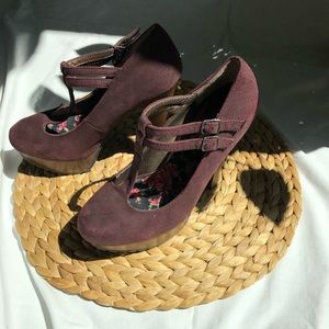 Platform Mary Jane heels